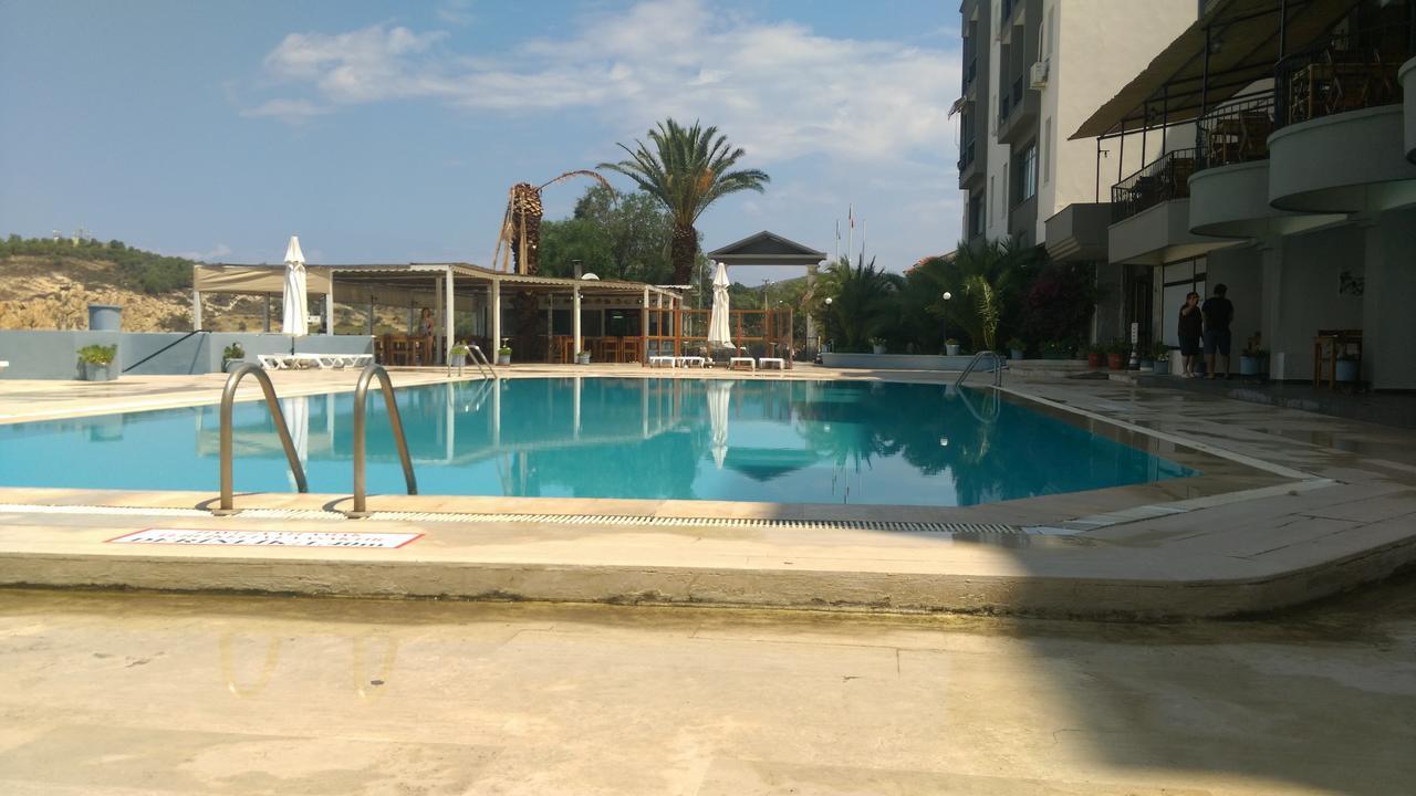Hotel Leon Foça Exterior photo